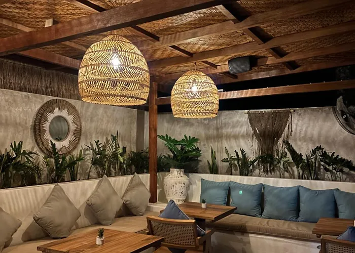 Kaje & Restaurant 2* Tanglad
